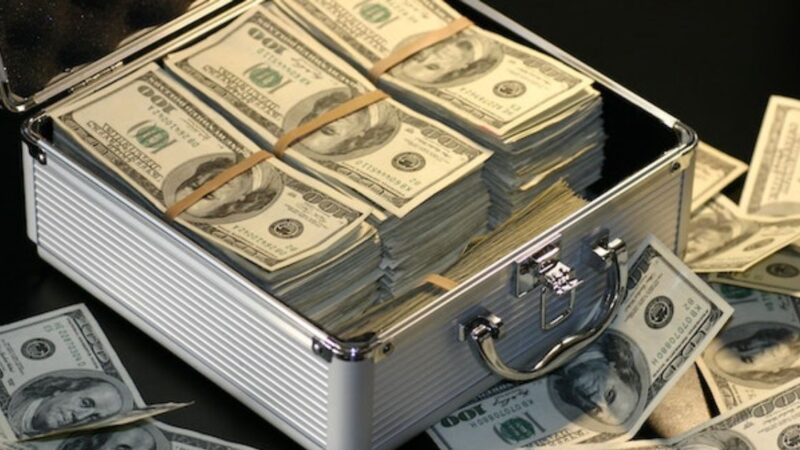 Will the weakening of dollar reverse the inflation?